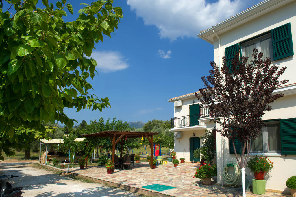 Riverside Αpartments Василики Экстерьер фото